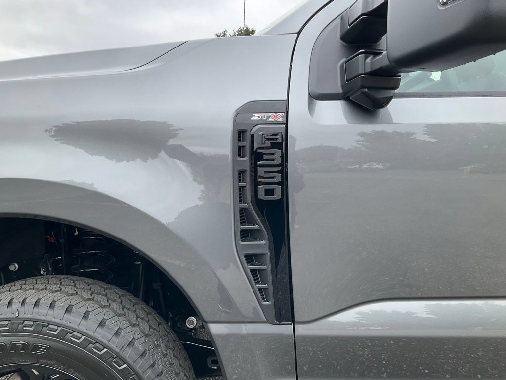 New 2025 Ford F350 XL w/ STX Appearance Package AWD/4WD image 22