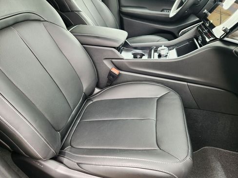New 2026 Jeep Grand Cherokee L Limited AWD/4WD image 10