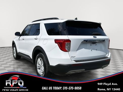 Used 2021 Ford Explorer XLT w/ Equipment Group 202A AWD/4WD image 3