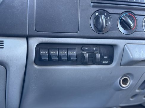 Used 2007 Ford F250 Lariat image 23