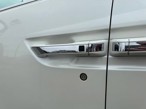 Used 2014 Honda Odyssey Touring Elite image 61