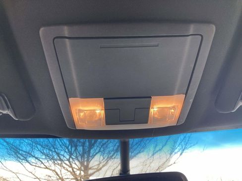 Used 2016 Ford Explorer XLT w/ Equipment Group 202A image 18