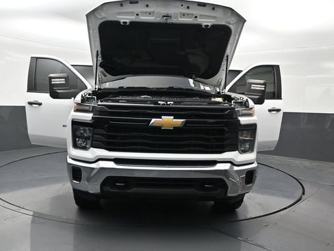 Used 2024 Chevrolet Silverado 2500 W/T w/ WT Convenience Package AWD/4WD image 36