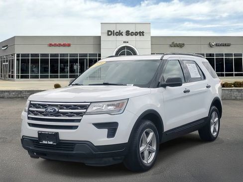 Used 2018 Ford Explorer Base image 2