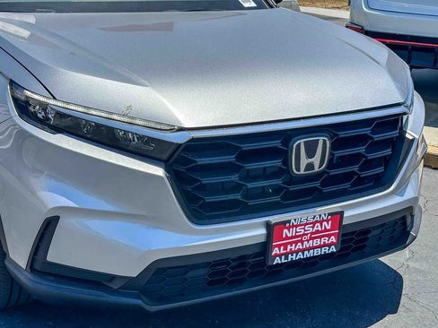 Used 2025 Honda CR-V LX image 6