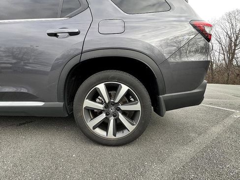 Used 2023 Honda Pilot Elite image 13