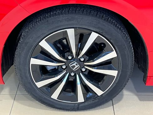 Used 2024 Honda Civic EX image 4