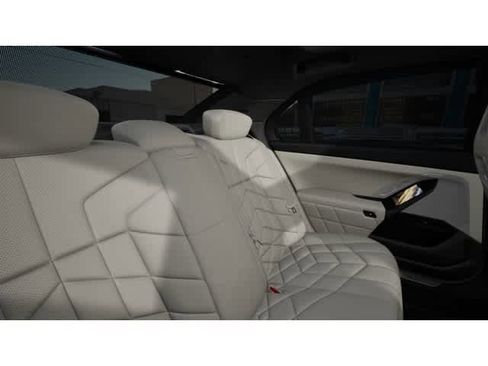 New 2026 BMW 740i w/ Premium Package image 12