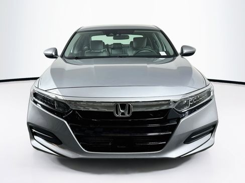 Used 2018 Honda Accord LX image 2