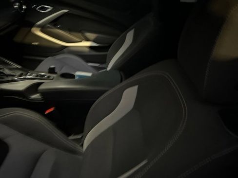 Used 2021 Chevrolet Camaro LT w/ Technology Package image 3