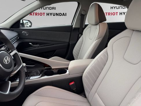 Certified 2026 Hyundai Elantra Limited FWD image 9