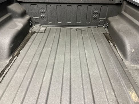 Used 2021 Jeep Gladiator Sport image 24