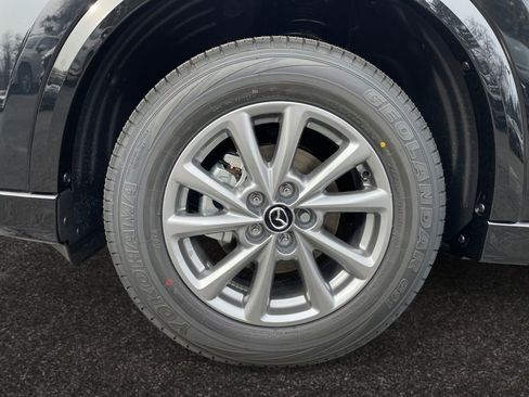 New 2025 MAZDA CX-5 AWD 2.5 S w/ Preferred Package image 13