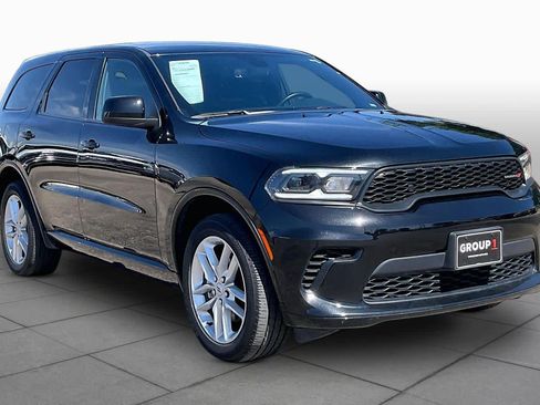 Used 2025 Dodge Durango GT AWD/4WD image 3