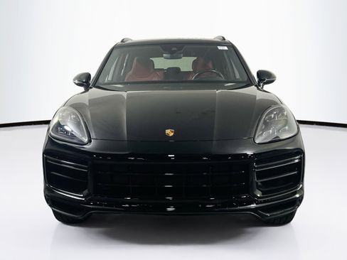 Used 2020 Porsche Cayenne Turbo AWD/4WD image 2