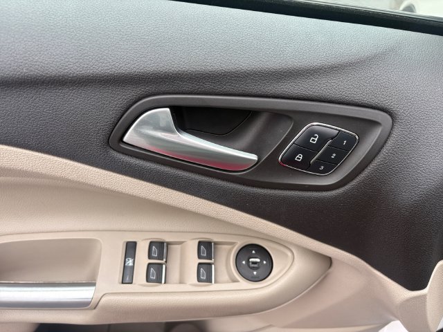 Used 2014 Ford Escape Titanium w/ Equipment Group 401A FWD image 19