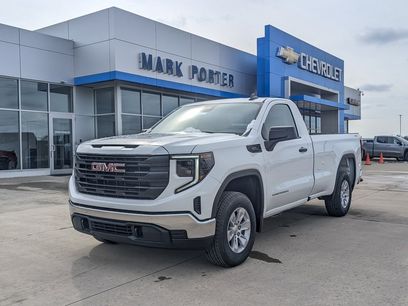 New 2026 GMC Sierra 1500 Pro w/ Pro Value Package