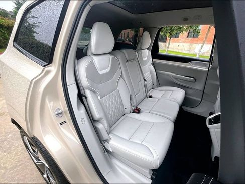 Used 2025 Volvo EX90 Ultra AWD/4WD image 37