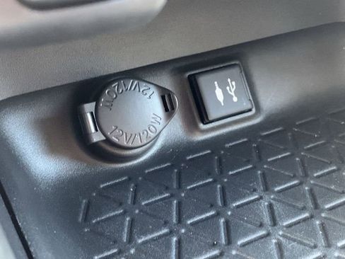 Certified 2019 Toyota RAV4 LE image 27