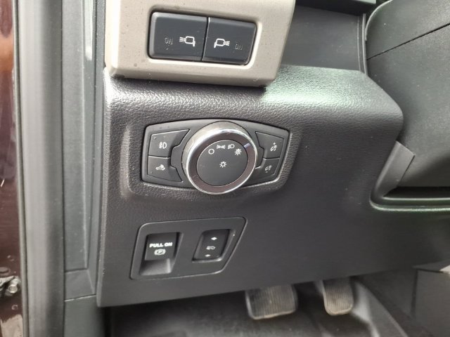 Used 2019 Ford F150 Lariat w/ Equipment Group 502A Luxury AWD/4WD image 22