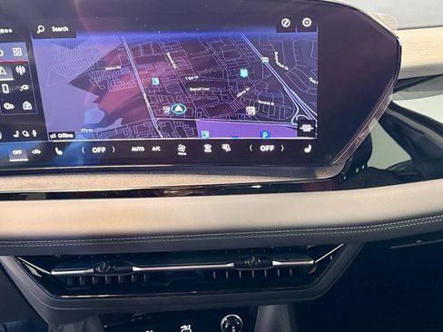 New 2025 Audi Q6 e-tron Premium image 12