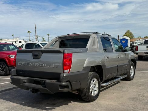Used 2003 Chevrolet Avalanche 2WD image 12