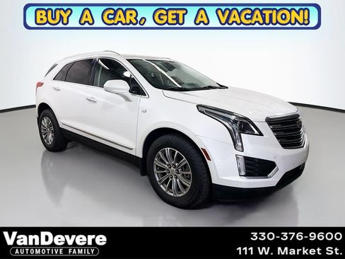 Used 2017 Cadillac XT5 Luxury w/ Driver Awareness Package FWD image 1
