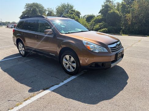 Used 2012 Subaru Outback 2.5i Limited w/ Moonroof Pkg AWD/4WD image 7