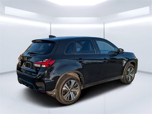 Used 2022 Mitsubishi Outlander Sport AWD image 3