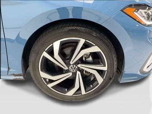 Used 2025 Volkswagen Jetta SEL FWD image 13