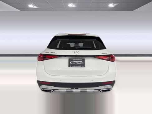 Certified 2025 Mercedes-Benz GLC 350e 4MATIC image 10