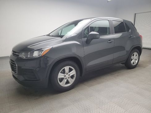 Used 2019 Chevrolet Trax LS w/ Tint and Cruise Package FWD image 2