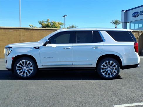 Used 2022 GMC Yukon Denali w/ Advanced Technology Package image 4