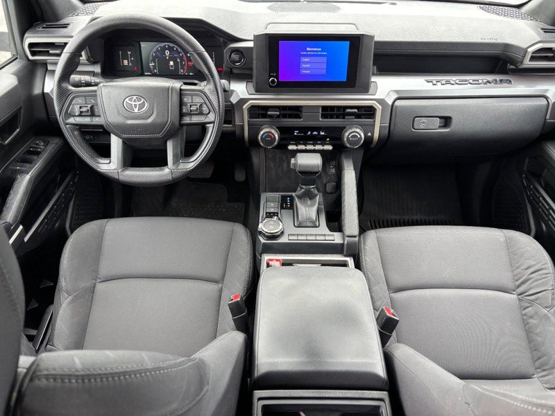 Used 2025 Toyota Tacoma SR5 AWD/4WD image 15