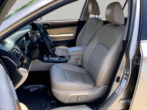 Used 2018 Subaru Outback 2.5i Limited AWD/4WD image 8