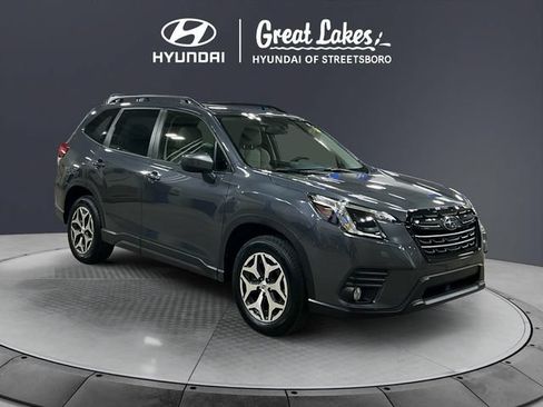 Used 2023 Subaru Forester Premium AWD/4WD image 8