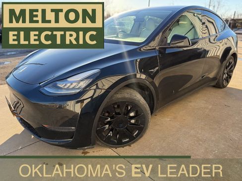 Used 2020 Tesla Model Y Long Range image 1