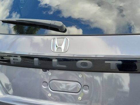 Certified 2023 Honda Pilot EX-L image 8