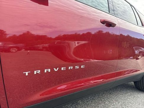 New 2025 Chevrolet Traverse LT w/ Enhanced Driving Package AWD/4WD image 32