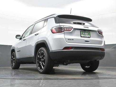 New 2026 Jeep Compass Latitude AWD/4WD image 16