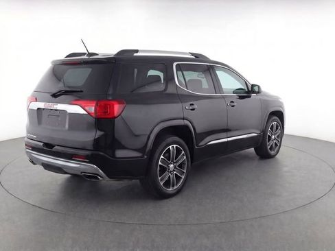 Used 2019 GMC Acadia Denali image 5