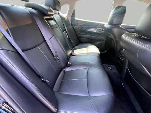 Used 2013 INFINITI M37 w/ Premium Pkg RWD image 19
