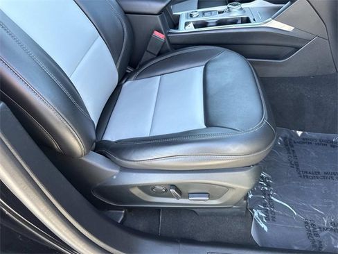 Used 2022 Ford Explorer XLT w/ Equipment Group 202A image 17