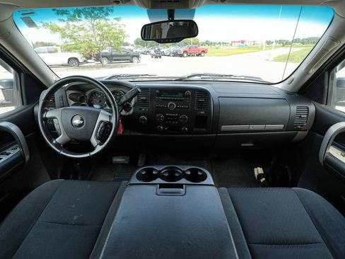 Used 2009 Chevrolet Silverado 2500 LT w/ Exterior Plus Package AWD/4WD image 20