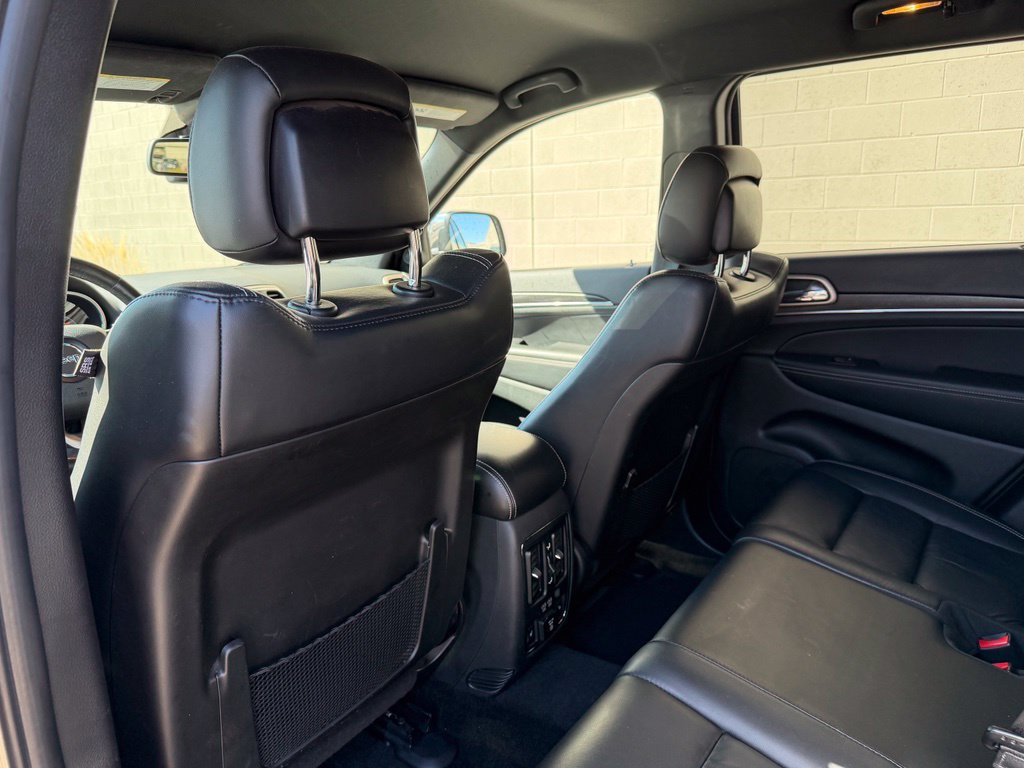 Used 2015 Jeep Grand Cherokee Limited w/ Trailer Tow Group IV AWD/4WD image 24