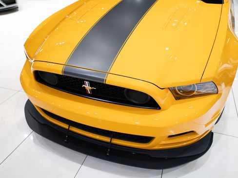 Used 2013 Ford Mustang Boss 302 image 32