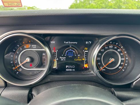 Certified 2021 Jeep Wrangler Sport AWD/4WD image 22