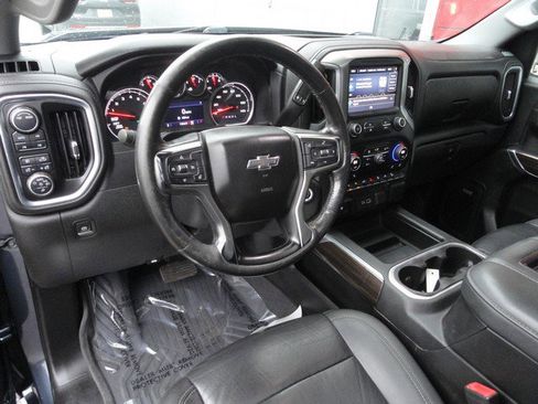 Used 2021 Chevrolet Silverado 1500 LT Trail Boss w/ Convenience Package II image 10