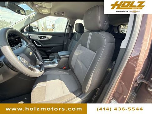 Certified 2023 Chevrolet Blazer LT w/ Convenience Package image 19