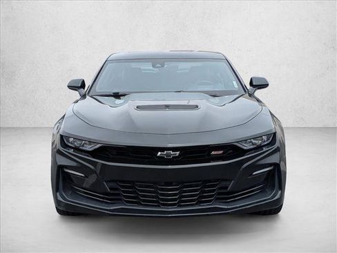 Used 2020 Chevrolet Camaro SS RWD image 2